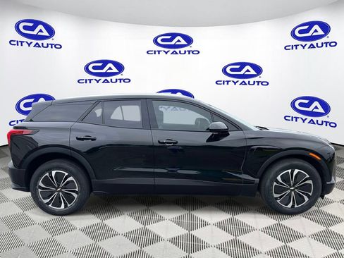 Used 2024 Chevrolet Blazer EV LT AWD/4WD image 2