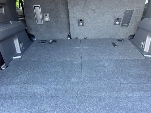 Used 2025 Toyota 4Runner SR5 image 15