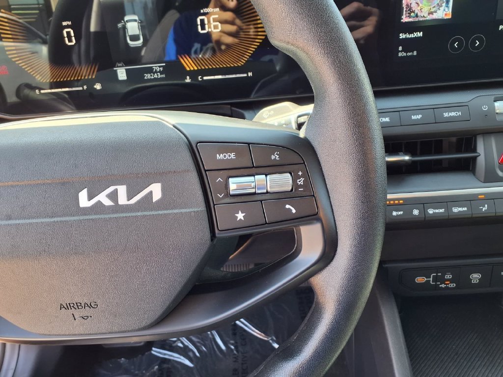 Used 2025 Kia K4 FWD image 17
