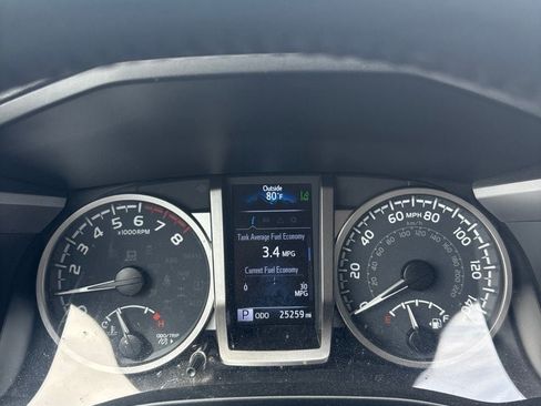 Used 2023 Toyota Tacoma SR5 RWD image 9