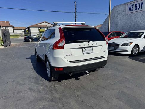 Used 2010 Volvo XC60 T6 AWD/4WD image 2