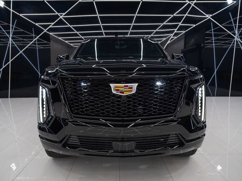 Used 2026 Cadillac Escalade ESV Sport AWD/4WD image 7