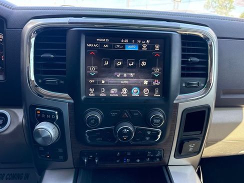 Used 2017 RAM 1500 Laramie w/ Convenience Group AWD/4WD image 30