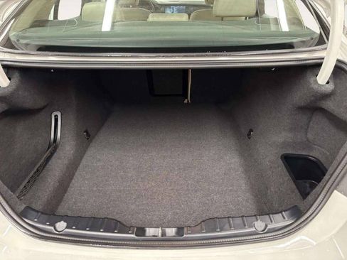Used 2012 BMW 528i xDrive Sedan AWD/4WD image 6