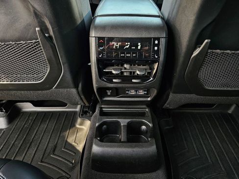 Used 2021 Jeep Grand Cherokee L Limited image 22