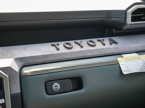 New 2025 Toyota Tacoma 4x4 Double Cab Hybrid image 19