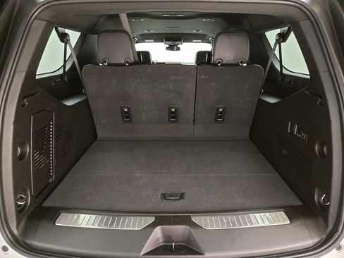 Used 2025 GMC Yukon XL Denali image 23