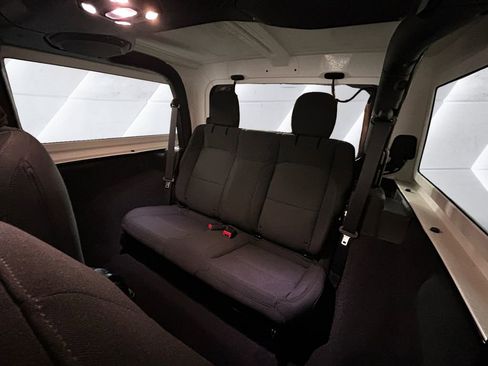 Used 2022 Jeep Wrangler Sport S image 18