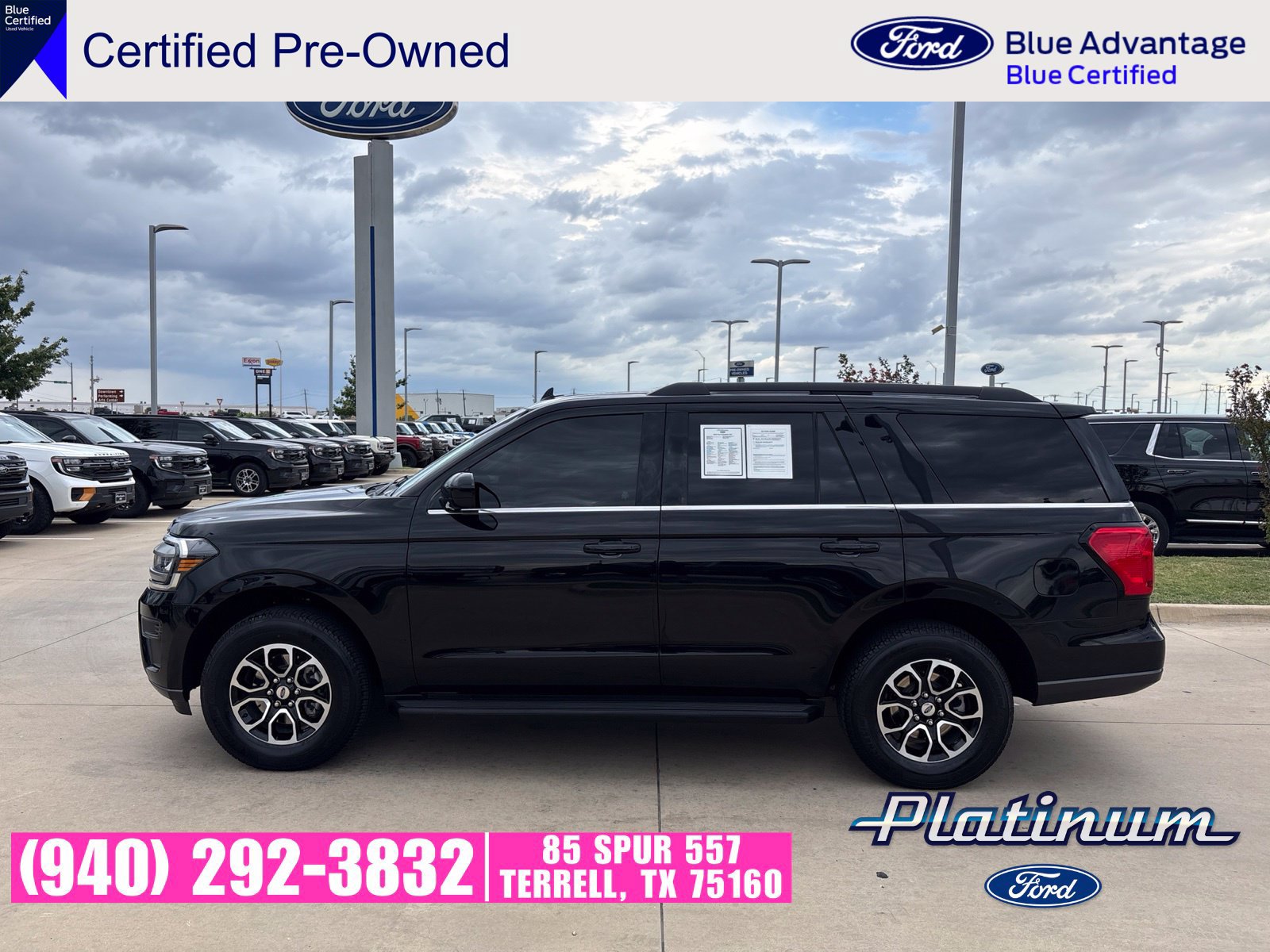 Used 2024 Ford Expedition XLT AWD/4WD image 2
