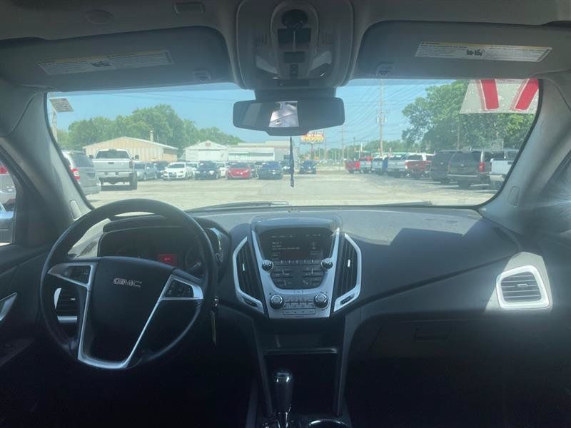 Used 2017 GMC Terrain SLT w/ Open Road Package FWD image 9