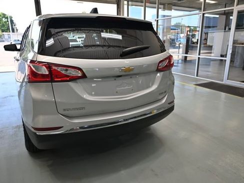 Used 2021 Chevrolet Equinox LT AWD/4WD image 6