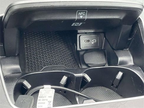 Used 2021 Mercedes-Benz E 350 Sedan image 26