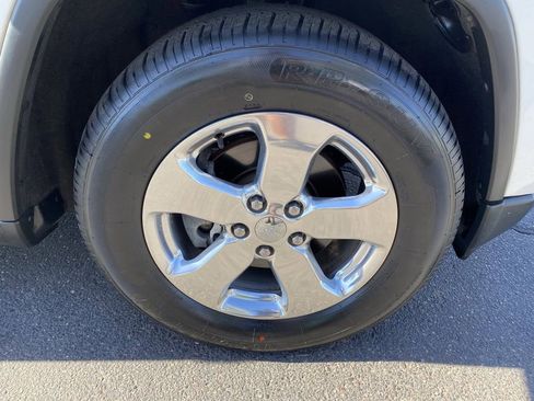 Used 2011 Jeep Grand Cherokee Limited w/ Trailer Tow Group image 11