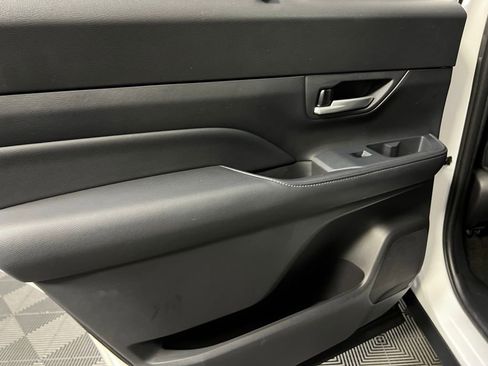 Used 2025 Toyota Grand Highlander FWD image 28