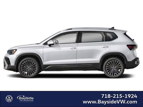 New 2026 Volkswagen Taos SE AWD/4WD image 4