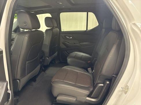 Used 2023 Chevrolet Traverse High Country AWD/4WD image 27