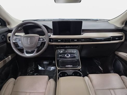 Certified 2022 Lincoln Nautilus Reserve w/ Equipment Group 201A AWD/4WD image 9