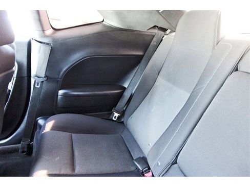 Used 2015 Dodge Challenger R/T image 11