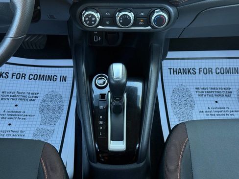 Used 2021 Nissan Versa SR image 12