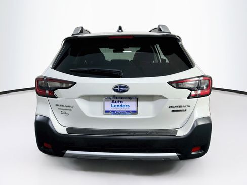 Used 2024 Subaru Outback Touring AWD/4WD image 6