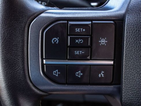 Used 2023 Ford F150 Lightning XLT AWD/4WD image 27