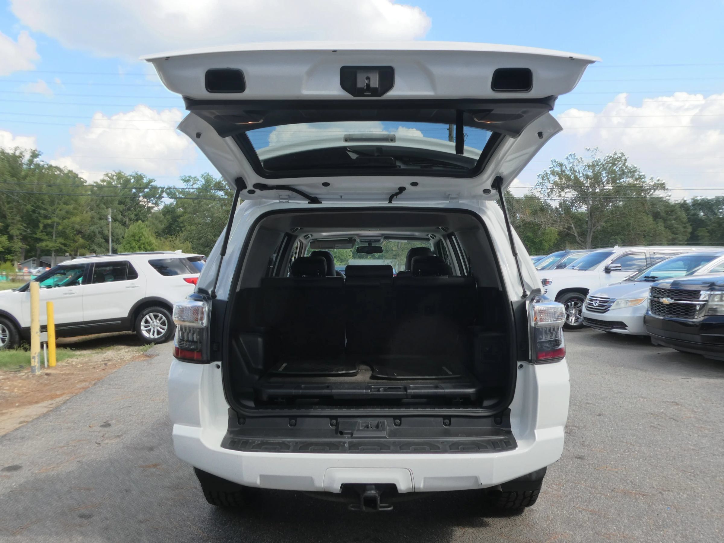 Used 2019 Toyota 4Runner SR5 Premium AWD/4WD image 7