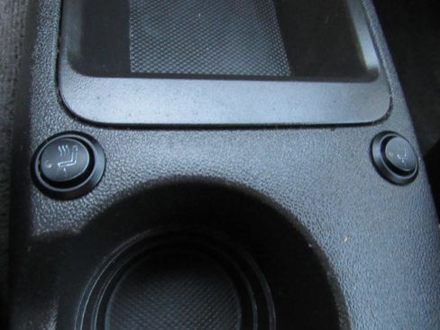 Used 2012 GMC Canyon SLE image 19