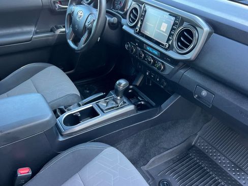 Used 2023 Toyota Tacoma TRD Off-Road AWD/4WD image 15