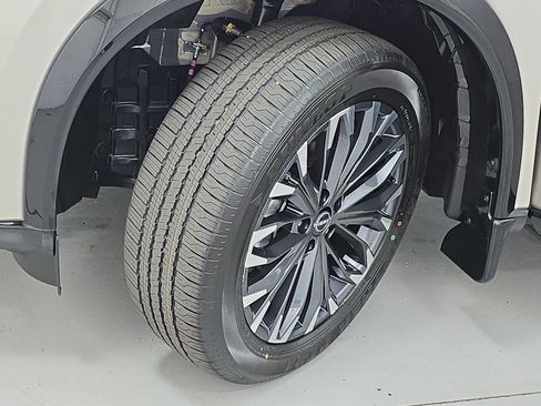 New 2026 Nissan Rogue Platinum AWD/4WD image 33