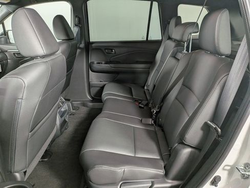 Certified 2023 Honda Passport EX-L image 28