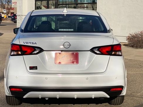 New 2025 Nissan Versa SV image 4