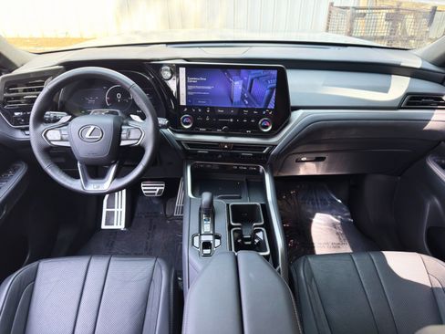 Used 2024 Lexus TX 500h AWD w/ Technology Package image 13