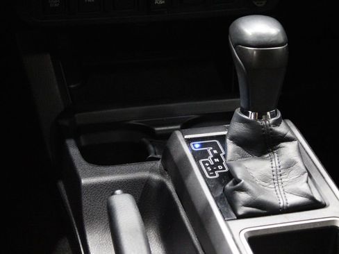 Used 2021 Toyota Tacoma TRD Sport w/ TRD Premium Sport Package AWD/4WD image 29