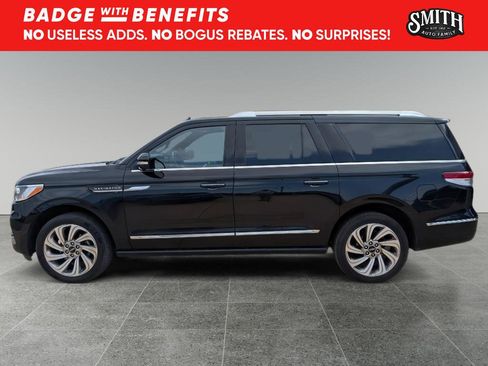 Used 2022 Lincoln Navigator L Reserve image 7