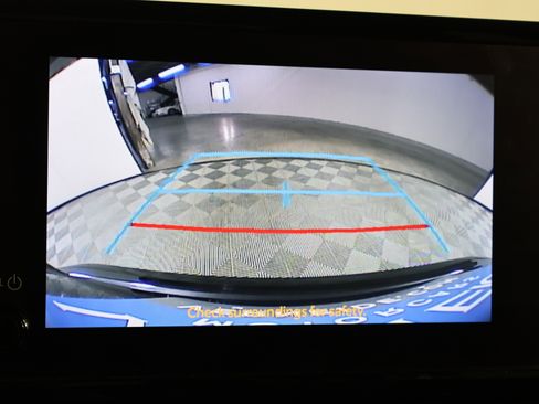 Used 2024 Toyota Corolla LE image 28