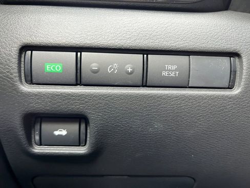 New 2025 Nissan Sentra SR w/ SR Premium Package image 12