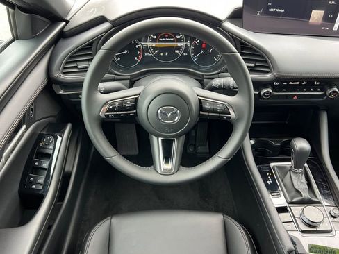 Certified 2025 MAZDA MAZDA3 s Sport image 17