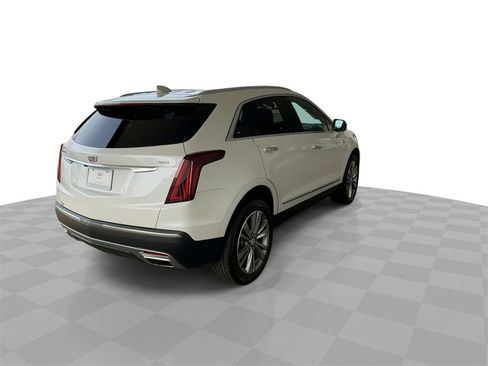 Certified 2025 Cadillac XT5 Premium Luxury image 8