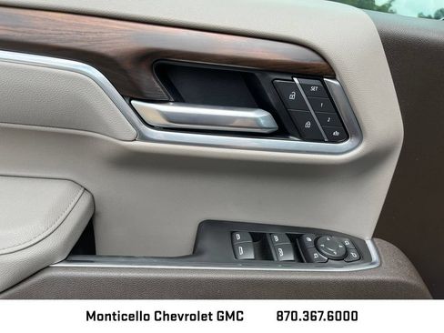 New 2026 GMC Sierra 1500 SLT w/ SLT Premium Plus Package AWD/4WD image 11