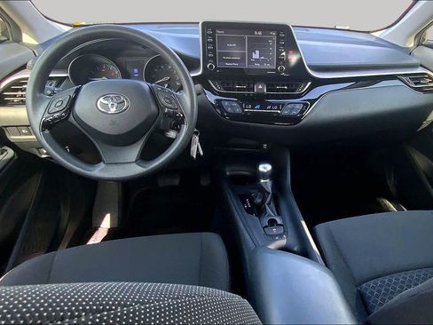 Used 2020 Toyota C-HR LE FWD image 16
