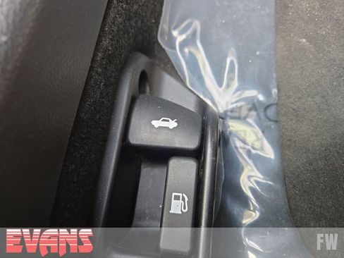 Used 2023 Toyota Corolla LE image 16