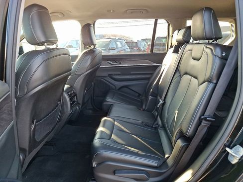 Used 2023 Jeep Grand Cherokee L Limited w/ Trailer Tow Group (B) image 13