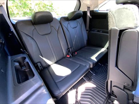 Used 2023 Kia Sorento S w/ Panoramic Sunroof Package FWD image 30