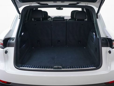 Certified 2023 Porsche Cayenne image 27