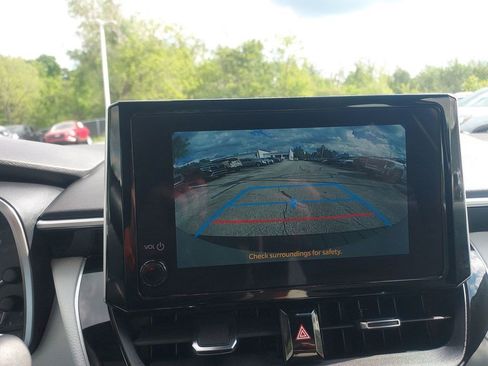 Used 2024 Toyota Corolla SE FWD image 13