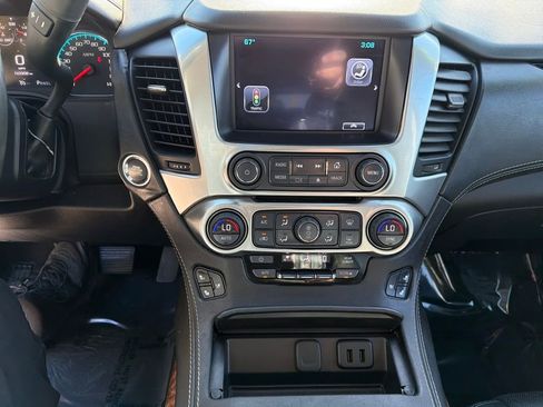 Used 2017 Chevrolet Suburban Premier image 27