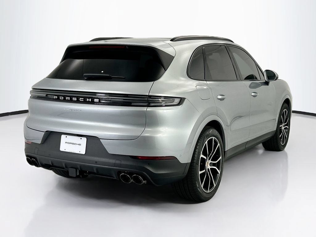Used 2026 Porsche Cayenne AWD/4WD image 7