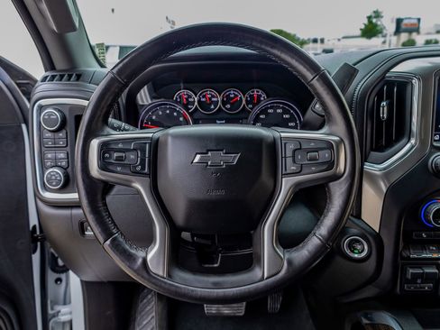Used 2020 Chevrolet Silverado 1500 RST w/ Rally Edition AWD/4WD image 18