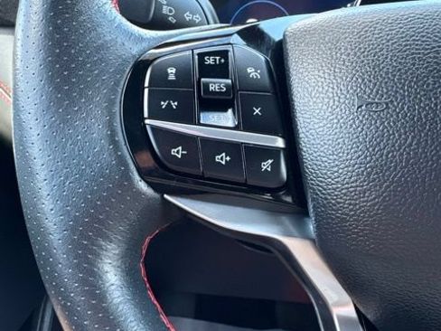 Certified 2025 Ford Explorer ST-Line w/ Premium Package AWD/4WD image 21