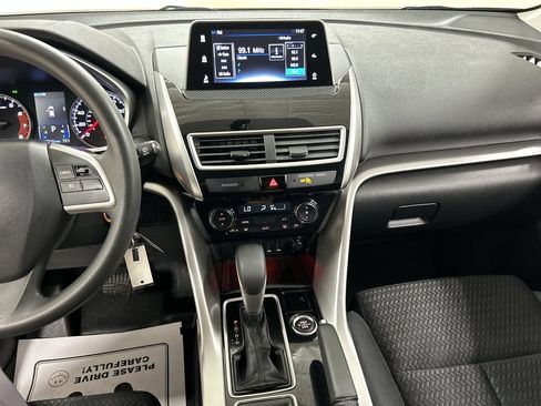 Used 2018 Mitsubishi Eclipse Cross LE AWD/4WD image 16